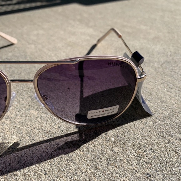 Tommy Hilfiger pink frame Sunglasses - Picture 6 of 7